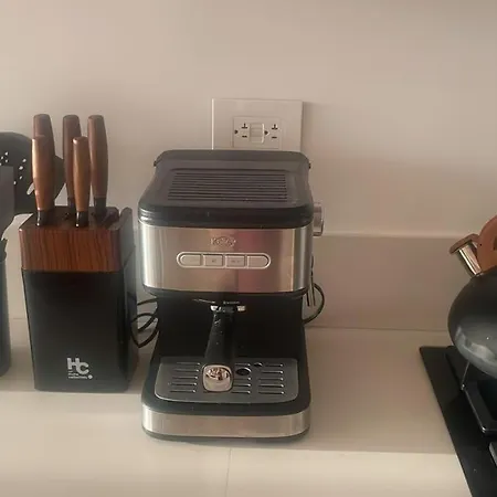 Acogedor Y Moderno Baia Kristal